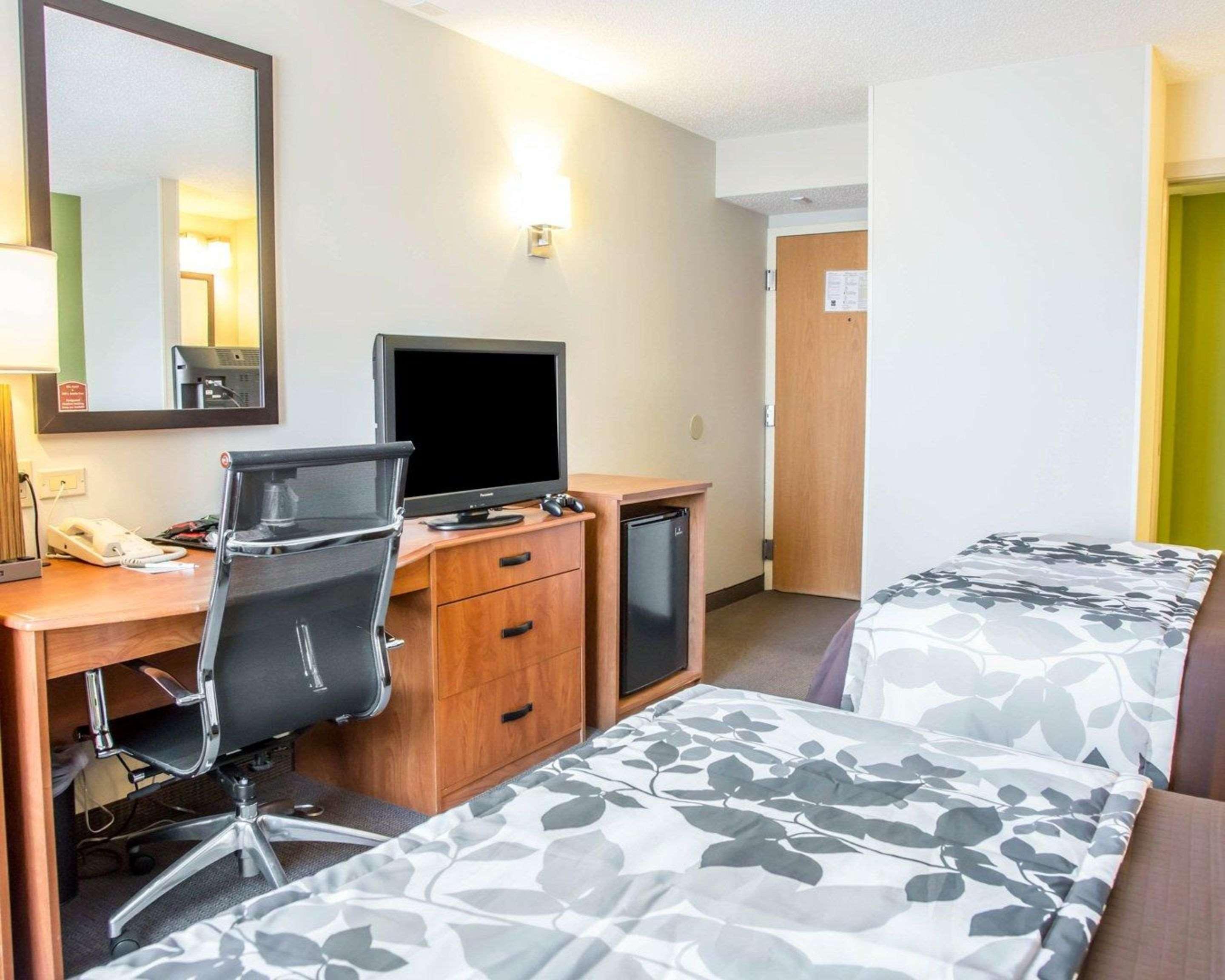 Sleep Inn Midway Airport Bedford Park Bagian luar foto